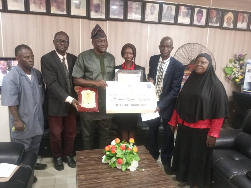 Oyo Teacher, Abiodun Nwagbo wins 2024 Maltina Teacher Award as Edu Comm commends Abiodun’s sterling performance
